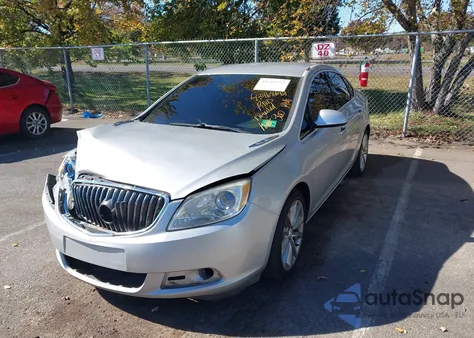 2015 Buick Verano Leather Group z USA, uszkodzony, nr VIN 1G4PS5SK0F4161014